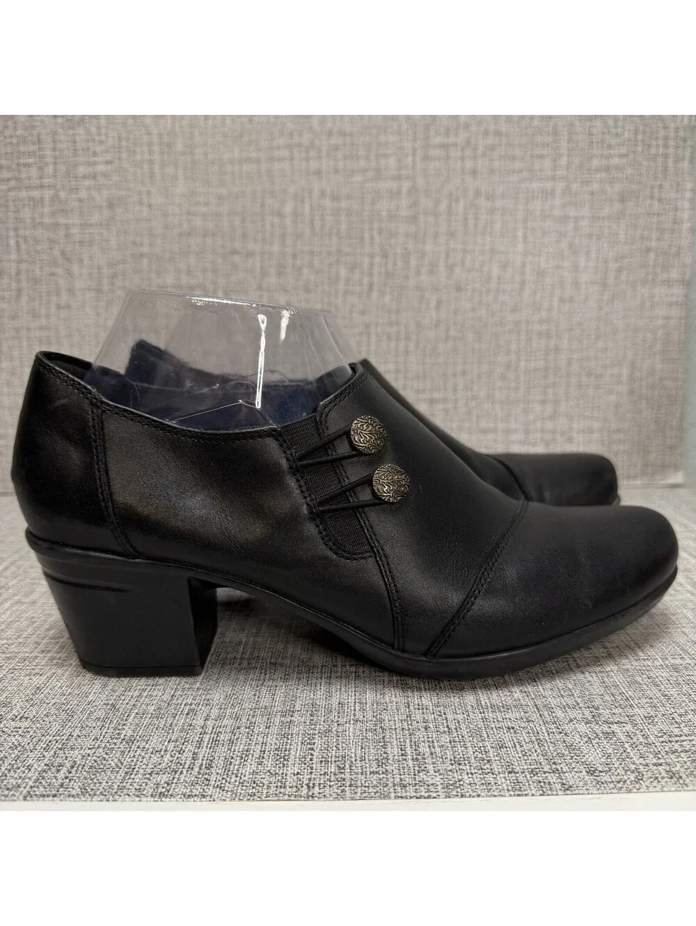 Clarks Shoes Womens Size 9 WIDE Black Leather Emslie Warren Slip-On Zip Loafer